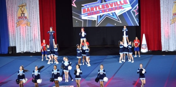 Bartlesville Cheer at Nationals!
