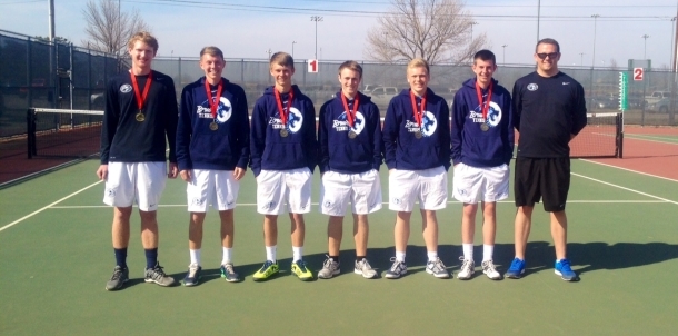 Bruin Tennis Qualifies for State!