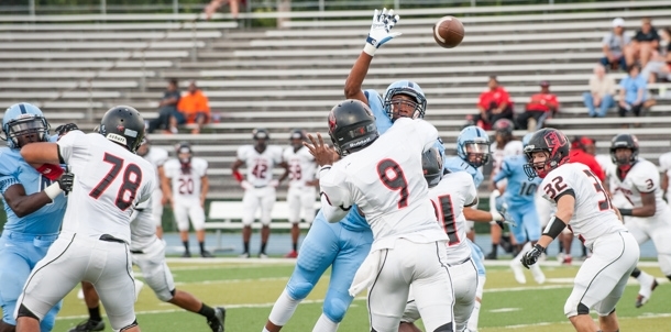 Crowder looks to swat the pass!