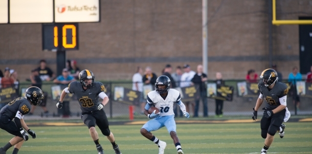 Bruins lose heartbreaker 28-27
