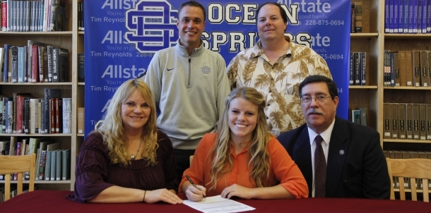 Delaney Gustafson signs with PRCC