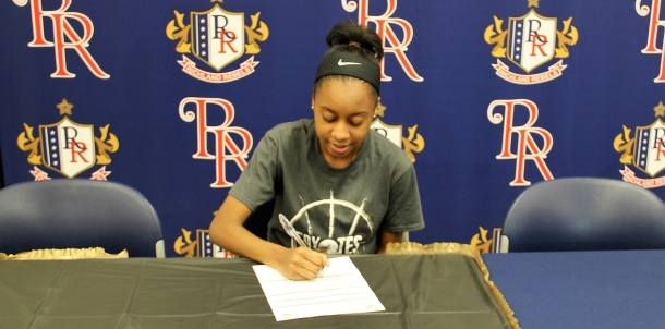 Destiney signing day 2