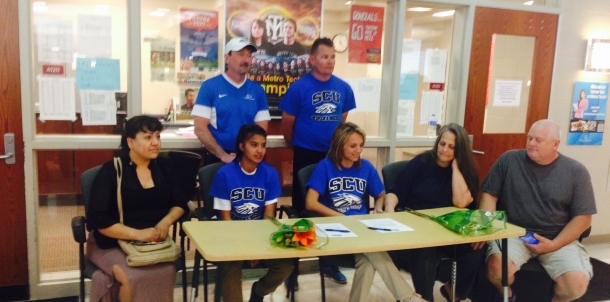 Brenda Gonzalez and Tayler Conner sign with SGU