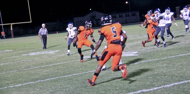 TROJANS RUN PAST BOBCATS!