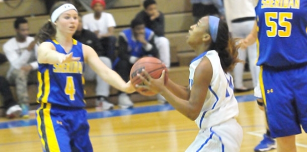 Lady Jackets make the plays in the end to escape Lady Hornets