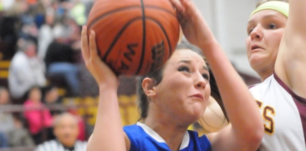 Three-point barrage lifts Lady Wolves over Bryant