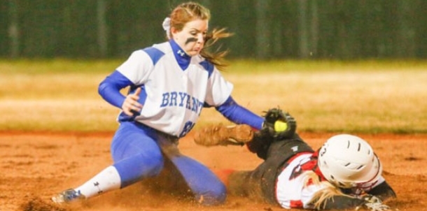 Lady Cyclones’ star hurler frustrates Lady Hornets