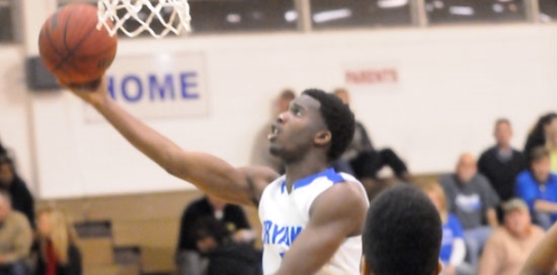 Hornets come from behind to snag fourth straight win