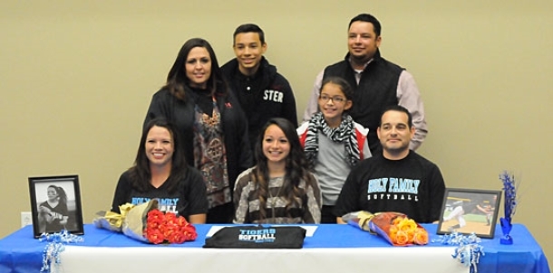 Highly-touted Lady Hornets newcomer Hernandez signs with Holy Family University