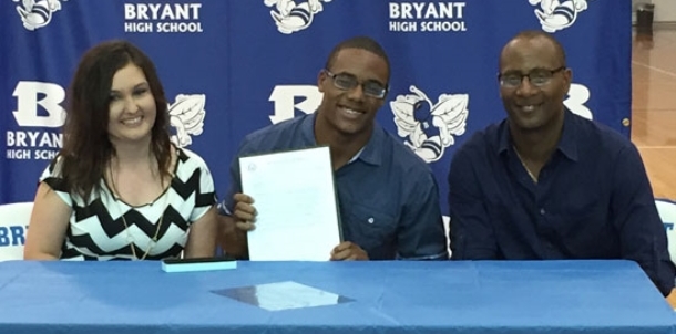 Murdock’s stellar season attracts offer from Virginia State