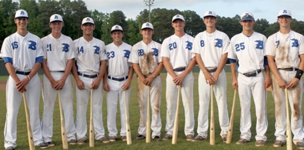 Hornets celebrate Senior Night with doubleheader romp