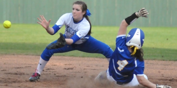 Lady Hornets’ hard work pleases Clark