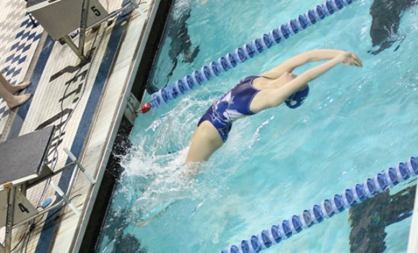 Lady Hornets edged by Conway at final regular-season meet