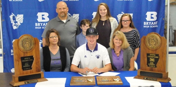 Bonvillain makes commitment to UCA official