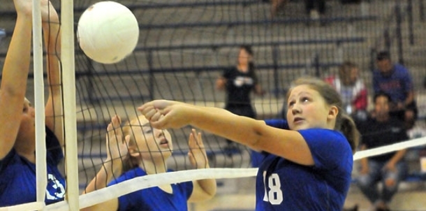 Bryant White at Lady Hornets volleyball showcase