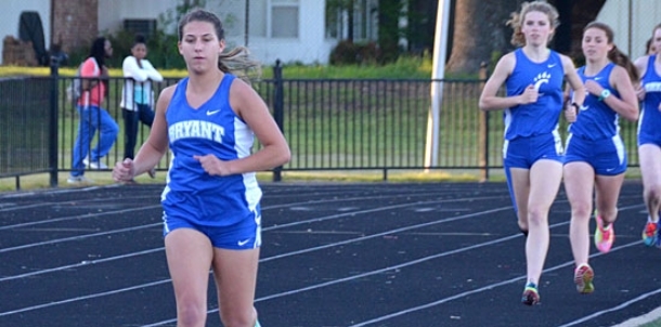 Lady Hornets pile up 144.5 points to finish second behind rivals at Conway