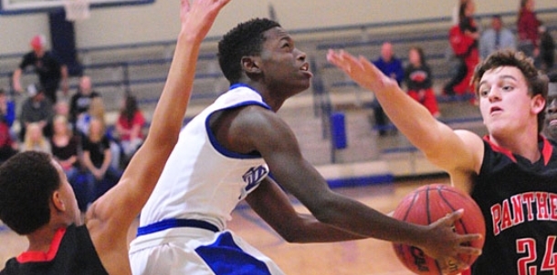 Hornets notch come-from-behind victory over Cabot White