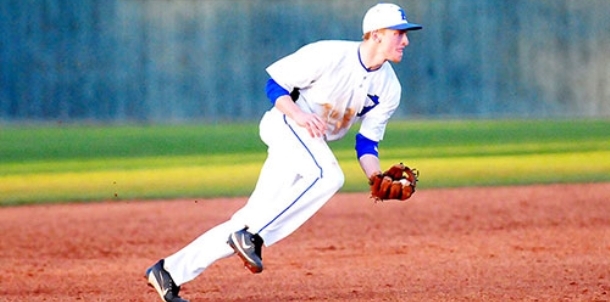 Hornets’ bats silenced in first two games at Waco tourney