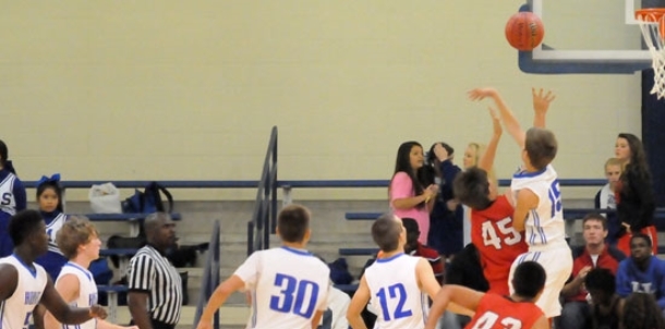 Bryant White opens with impressive win over Vilonia