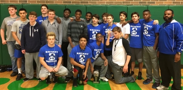 BHS wrestlers perform well at Van Buren Duals