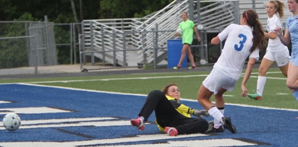 Bryant outscores Southside behind Campbell, Dickinson