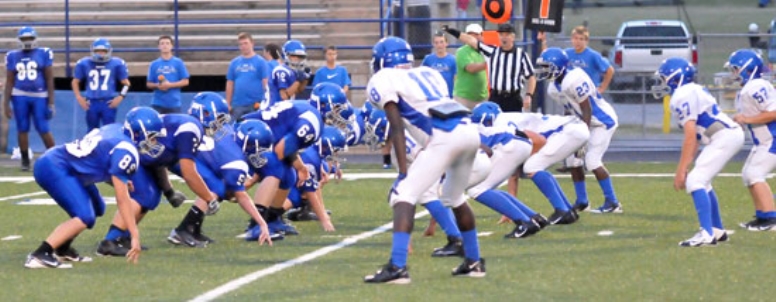 Blue edges White in eighth grade B contest