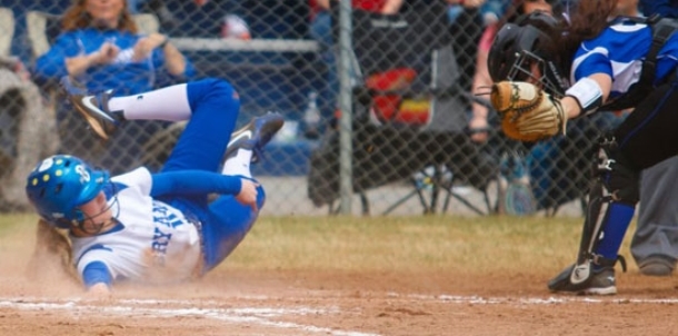 Lady Hornets hold off Rogers comeback to make early outburst hold up