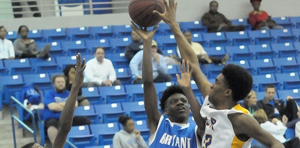 Junior Charging Wildcats trim Hornets in first-place showdown