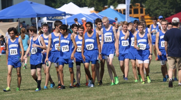 Hornets second in stifling heat at Bob Gravett Invitational