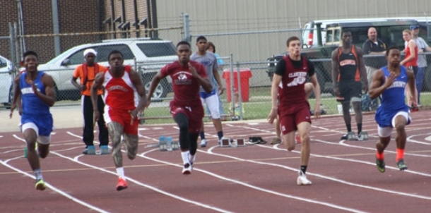 Hornets overwhelm competition at Badger Relays