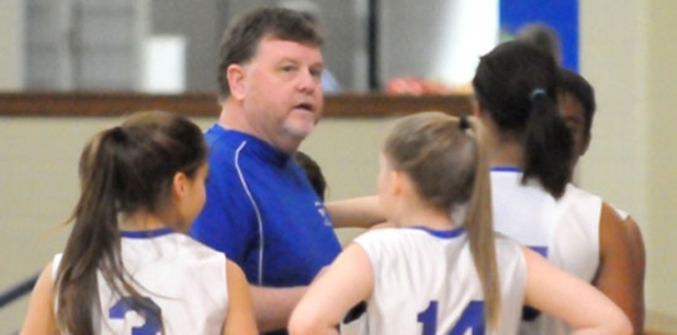 Bryant White cruises to third straight win