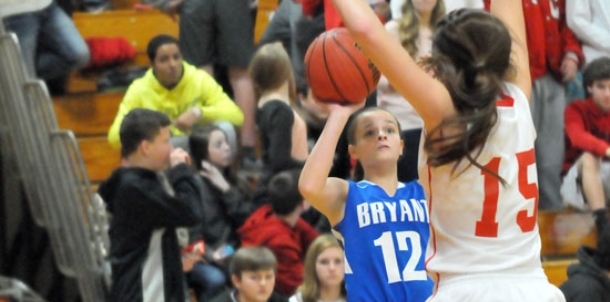 Cabot South downs Lady Hornets to keep title hopes alive