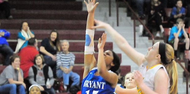 On fourth try, Lady Wolves manage win over Lady Hornets to reach tourney final