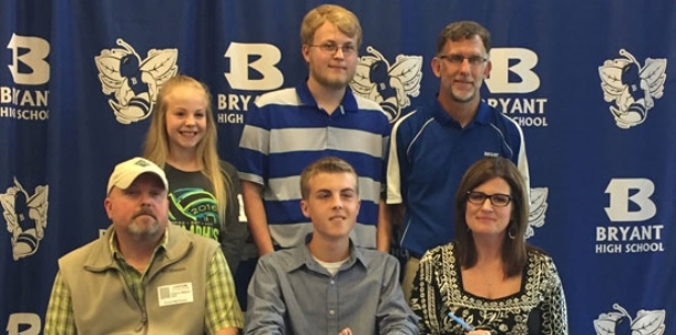 Watson signs to continue running at SAU