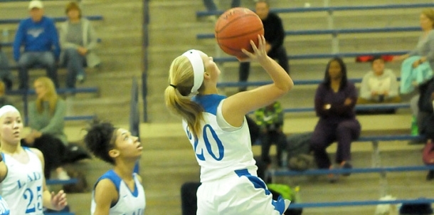Missed opportunities haunt freshman girls in loss to Conway White