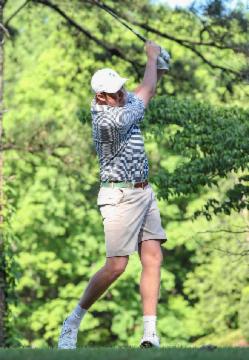 Spartans win section golf tournament