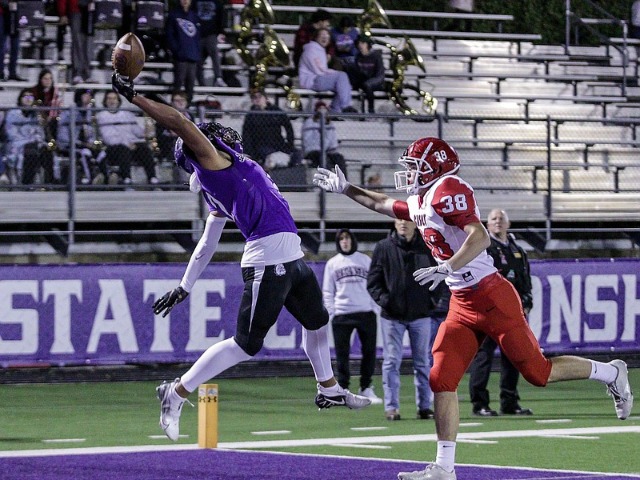 Fayetteville shows resolve in comeback win over Cabot