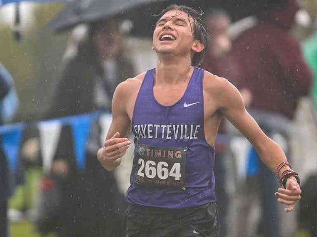 Fayetteville’s Gallardo-Lopez, Har-Ber’s Beshears earn 6A-West cross country titles