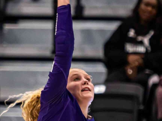 Fayetteville volleyball wins tournament in Missouri