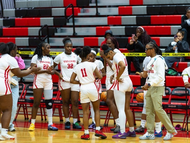 Lady Trojans Extend Their Win Streak to Five