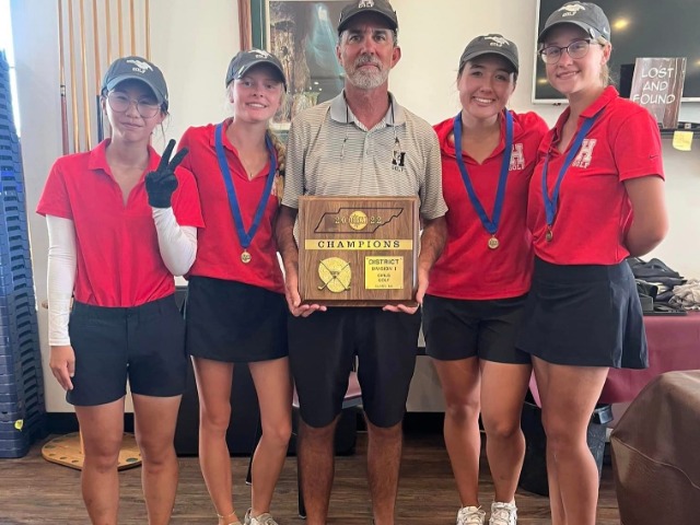 Girls Golf Receives Post Season Recognition and Awards 