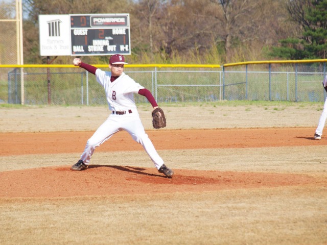 Chicks fall to Wynne; Lady Chicks split