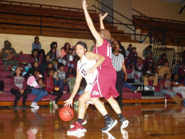 Lady Chicks fall to Osceola, Earle to start season