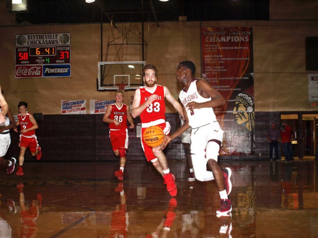 Chicks cruise past Warriors in league opener
