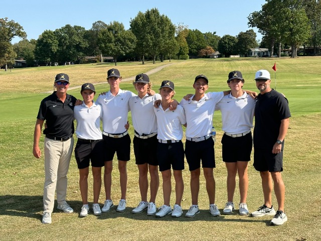 Little Rock Catholic wins 6A boys golf title; Rogers tops Bentonville in playoff for runner-up