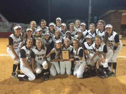 BHS Wins Benton Tournament 5-1