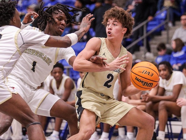 6A STATE BOYS BASKETBALL: Bentonville, Cabot advance to quarterfinal round after surviving close calls