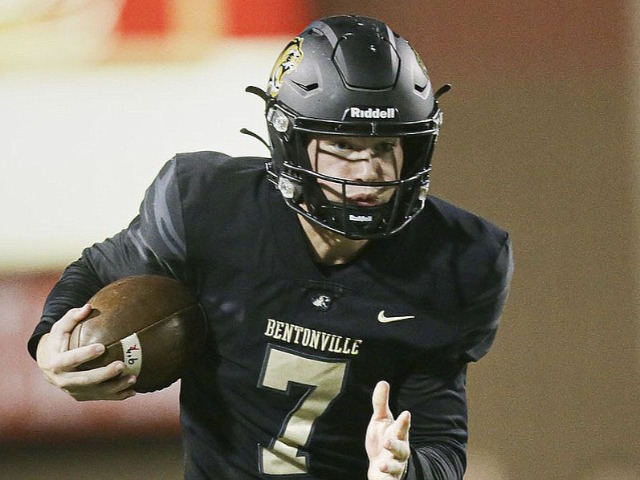 PREP FOOTBALL: Bentonville advance to semifinals as Nye throws for 4 TDs in 42-14 victory over Cabot