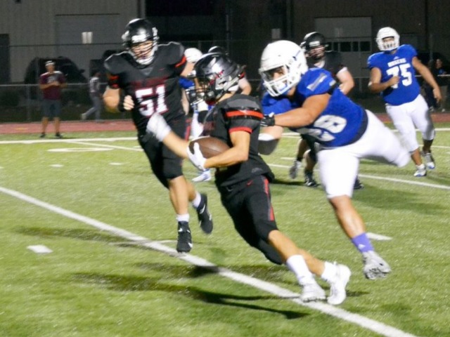 Mountaineers mix it up with the Black Hawks