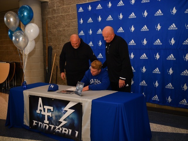 RJ Long signs with Air Force Academy today
